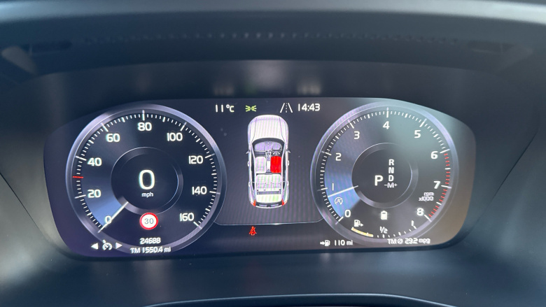 Volvo Xc40 2.0 B4P R DESIGN Pro 5dr Auto Petrol Estate